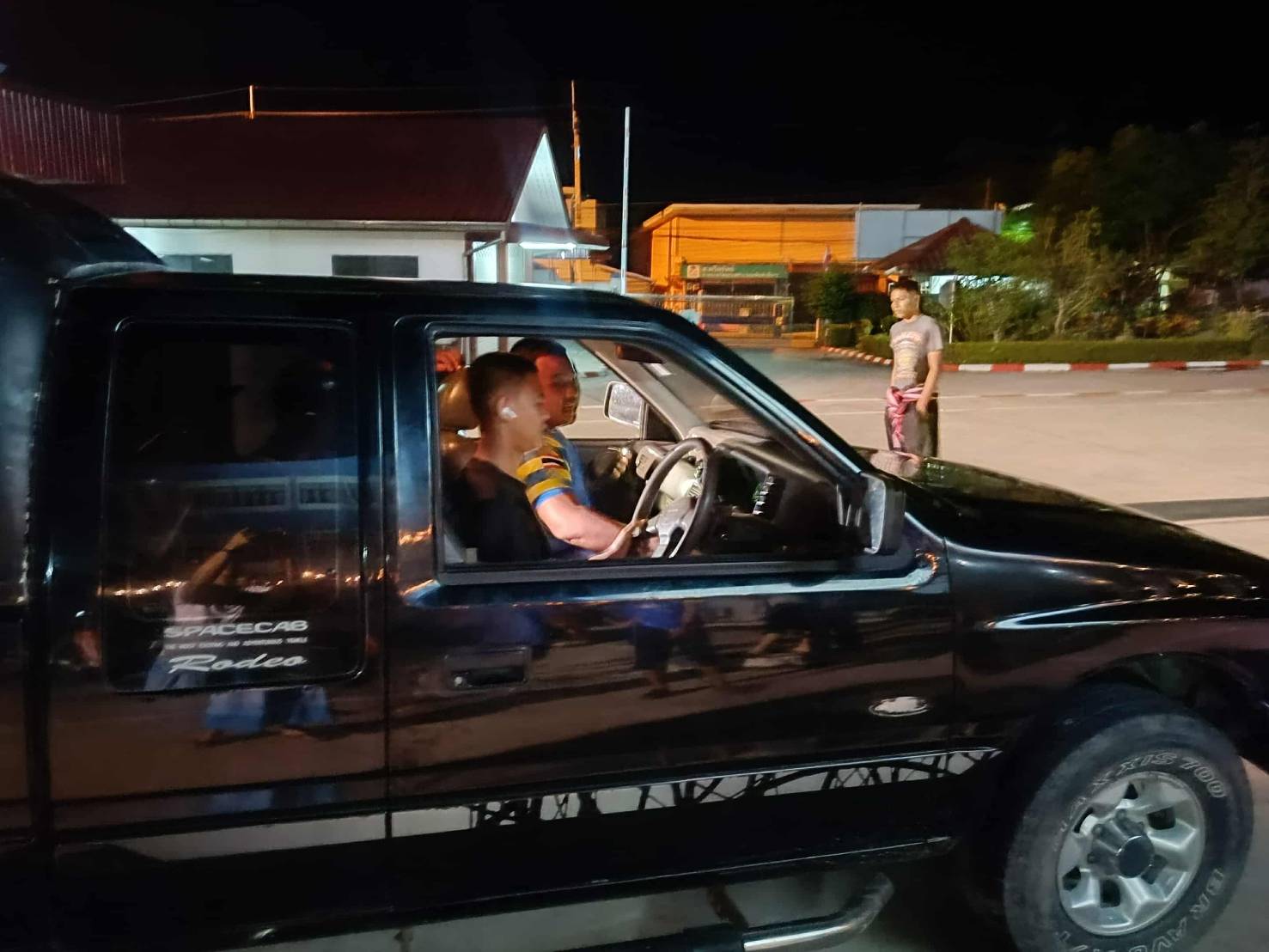 การจัดอมรมให้ความรู้และเพิ่มทักษะการขับขี่รถจักรยานยนต์และ รถยนต์